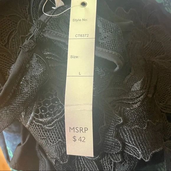 💗LOVE NATION💗-BLACK LACE BODYSUIT - Picture 10 of 10